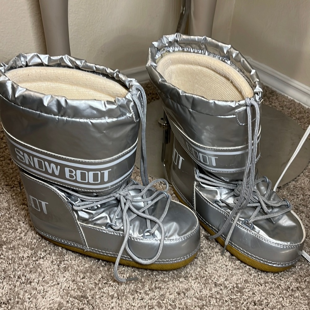 Snow Boot astronaut boots/moon boots